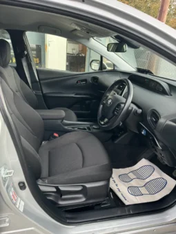 
										Toyota Prius Automatic 2019 full									