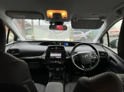 
										Toyota Prius Automatic 2019 full									