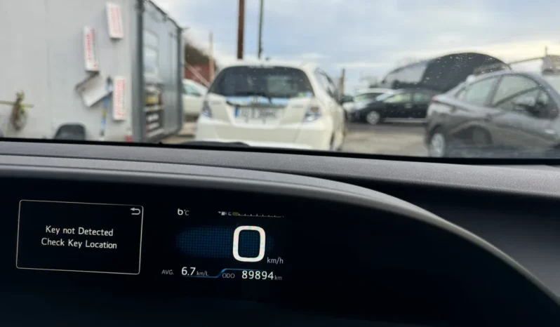 
								Toyota Prius Hybrid Automatic 2019 full									