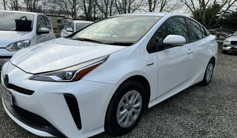
								Toyota Prius Hybrid Automatic 2019 full									