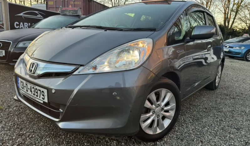 
								Toyota Prius Hybrid Automatic 2015 full									