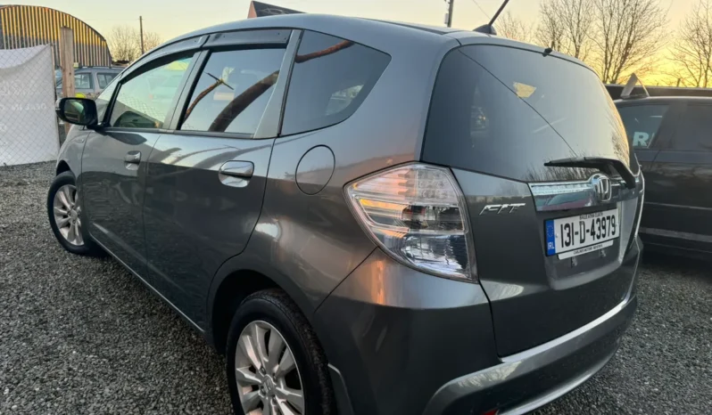 
								Toyota Prius Hybrid Automatic 2015 full									