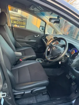 
										Toyota Prius Hybrid Automatic 2015 full									