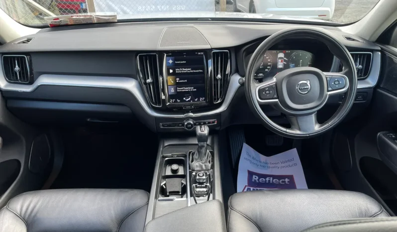 
								VOLVO XC60 Momentum D4 Auto 2019 full									