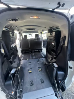 
										Toyota Noah Automatic Wheelchair 7 Seater 2017 full									