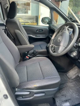 
										Toyota Noah Automatic Wheelchair 7 Seater 2017 full									