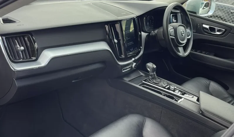 
								VOLVO XC60 Momentum D4 Auto 2019 full									