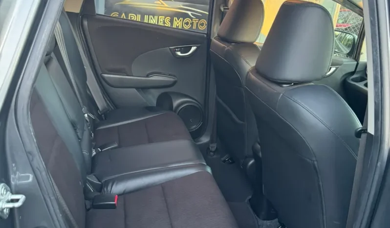 
								Honda Fit Hybrid Automatic 2013 full									