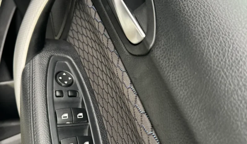 
								BMW 1 Series M-SPORTS AUTOMATIC 2014 full									